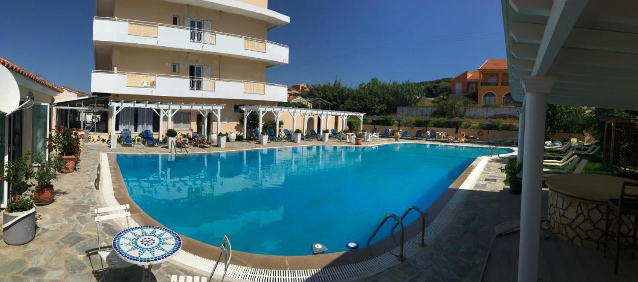 Nafsika Hotel Agios Stefanos Avliotes  Bagian luar foto